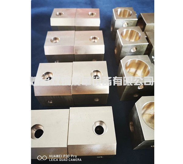 莫斯科尼片皮機尼龍壓輥銅座