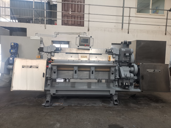 法國(guó)梅西爾片皮機(jī)1800cm